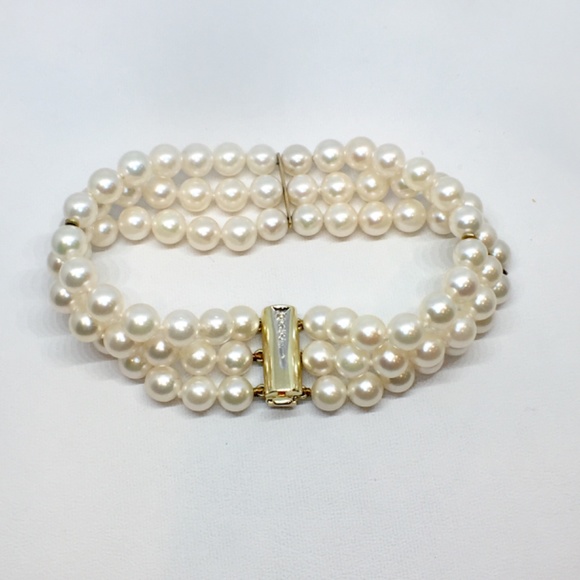14k Pearl Triple Strand Bracelet - Picture 4 of 7